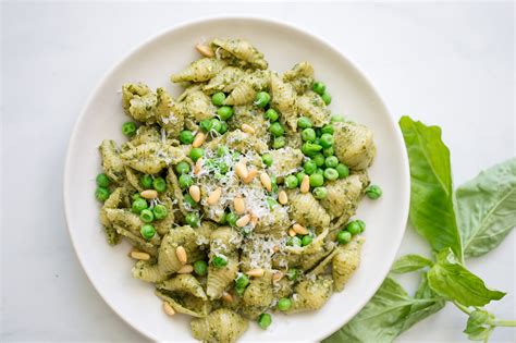 pasta-shells-with-pesto-and-peas-today image