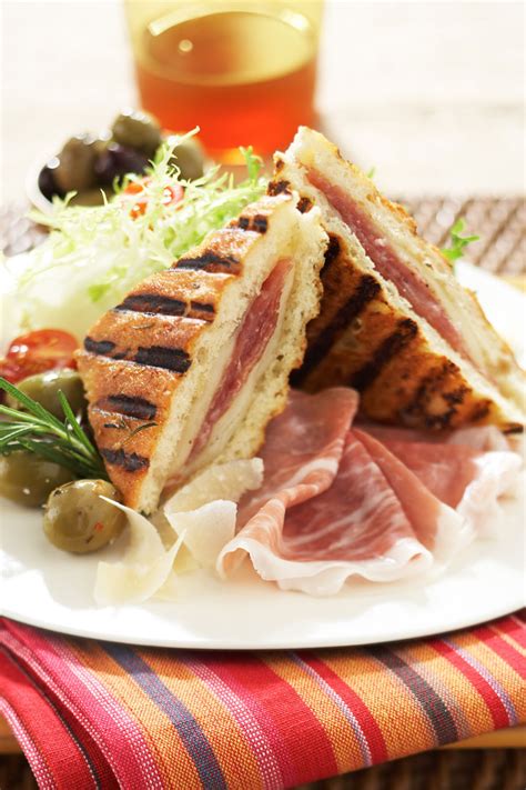 grilled-cheese-and-prosciutto-panini image