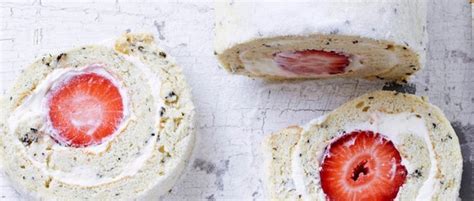 strawberry-meringue-roulade-recipe-with-earl-grey image