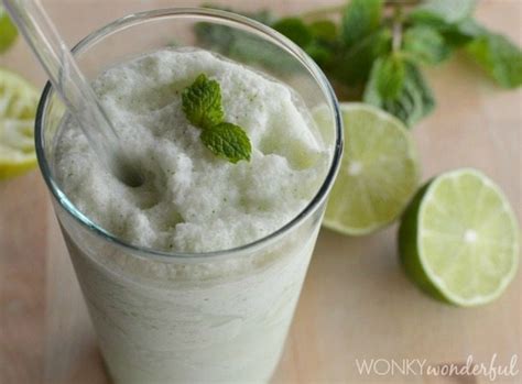 mojito-smoothie-recipe-lime-and-mint image