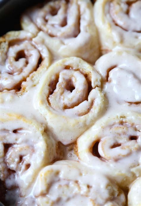 biscuit-cinnamon-rolls-the-best-homemade image