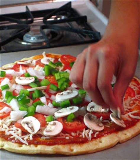 the-top-10-healthiest-pizza-toppings-for-endurance image