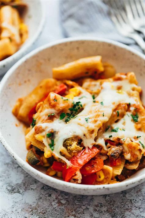 one-pot-vegetable-pasta-only-20-minutes-to-dinner image