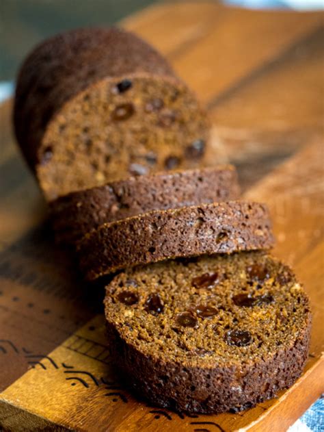 old-fashioned-boston-brown-bread-12-tomatoes image