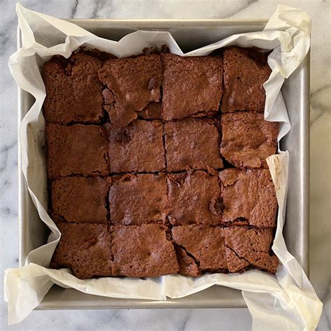 fudgy-almond-flour-brownies-healthygffamilycom image