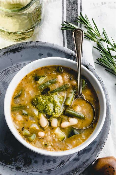 soupe-au-pistou-healthy-seasonal image