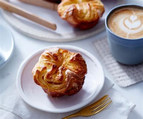 kouign-amann-recipe-how-to-make-the-classic-pastry image