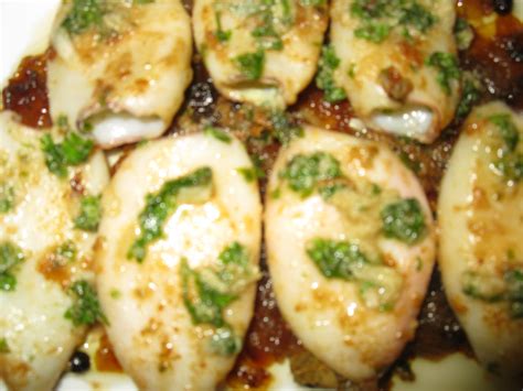 squid-with-caramelized-onions-cooking-confidential image