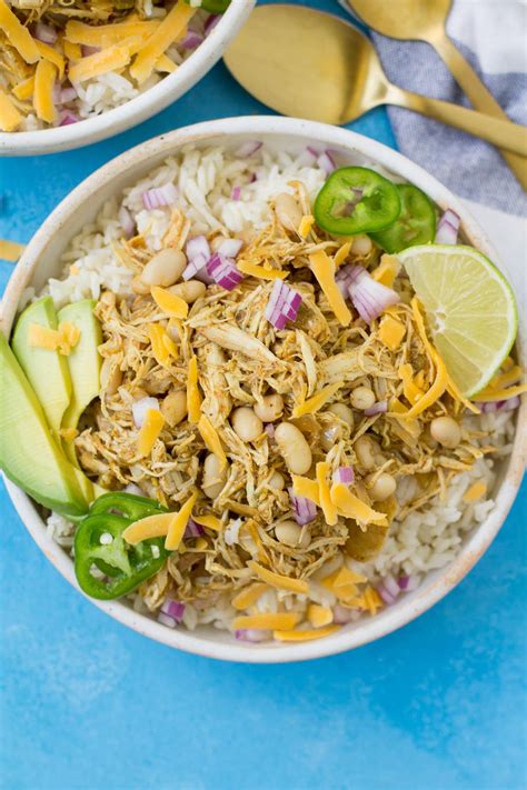 healthy-white-chicken-chili-the-clean-eating-couple image