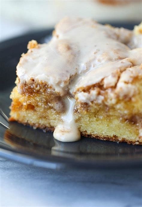 easy-cinnamon-roll-cake-a-quick-and-delicious-cake image
