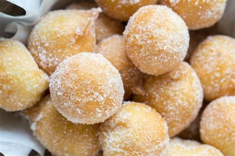 portuguese-doughnuts-sonhos-recipe-girl image