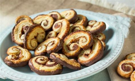 chocolate-dipped-palmiers-puff-pastry image