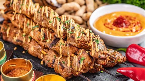 beef-satay-with-spicy-peanut-dipping-sauce-the-stay image
