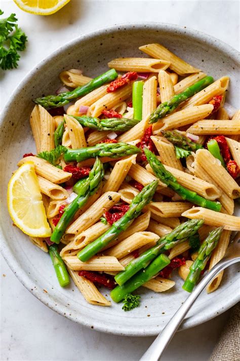 easy-lemon-asparagus-pasta-the-simple-veganista image