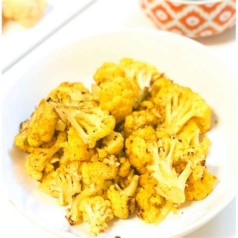 curry-roasted-cauliflower-isabel-smith-nutrition image