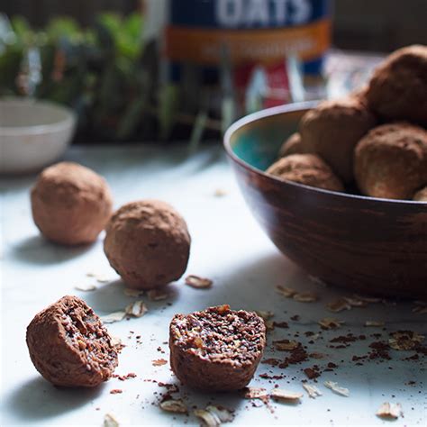 minty-dark-chocolate-energy-bites-recipe-quaker-oats image