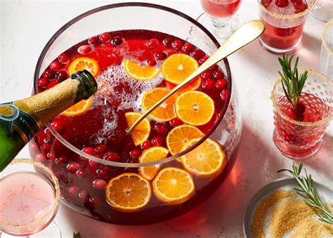 7-holiday-punch-recipes-for-a-very-merry-christmas image