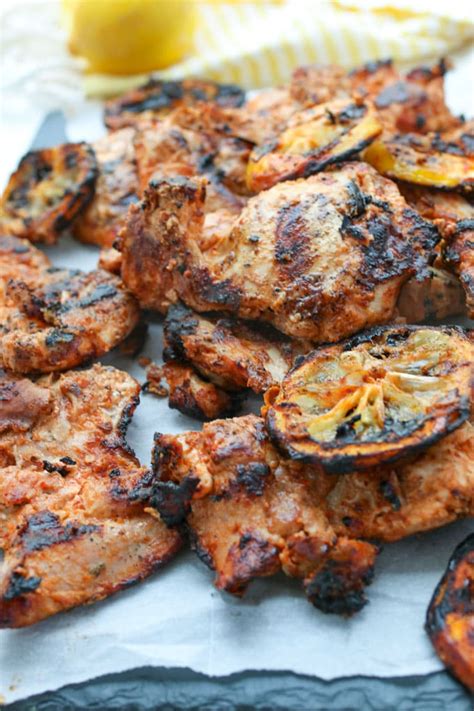 grilled-aleppo-pepper-chicken-thighs-panning-the image