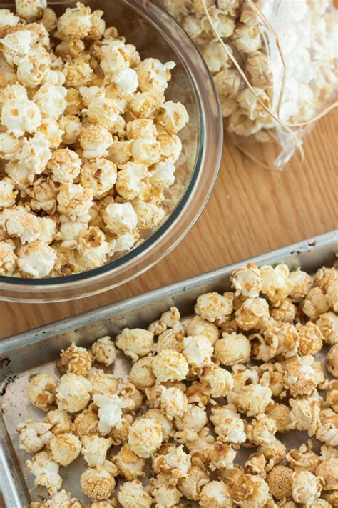 sweet-and-spicy-cinnamon-popcorn-with-honey image