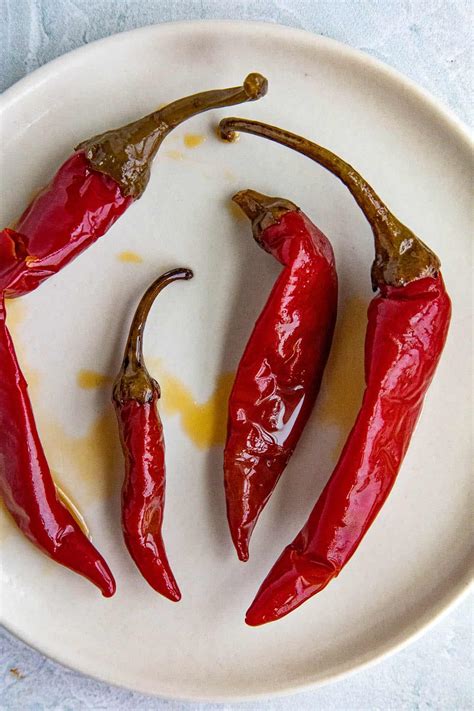 calabrian-chili-spicy-italian-peppers-chili-pepper-madness image