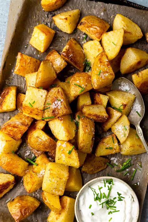 crispy-salt-and-vinegar-roasted-potatoes-modern image