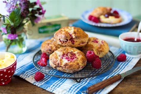 raspberry-scones-recipe-kerrygold-uk image