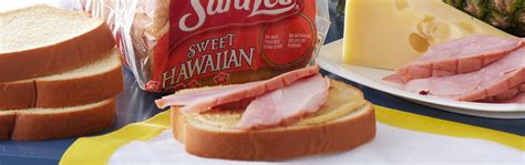 sara-lee-bread-hawaiian-ham-sandwich image