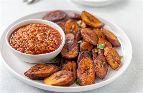 fried-plantains-recipe-with-hot-pepper image