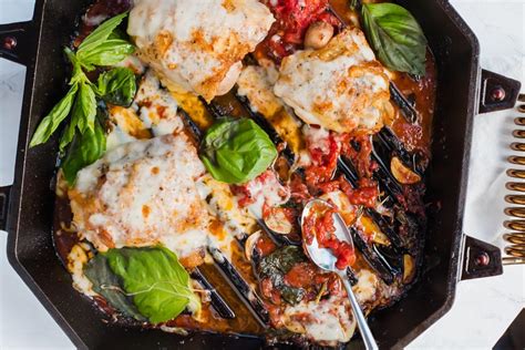 skillet-keto-pizza-chicken-recipe-with-tomatoes image