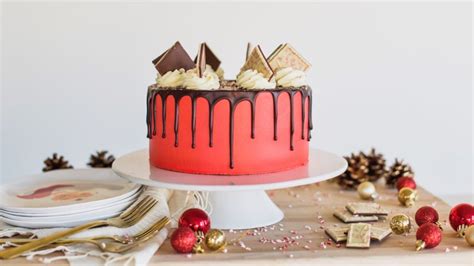 best-ever-chocolate-peppermint-cake-cake-by-courtney image