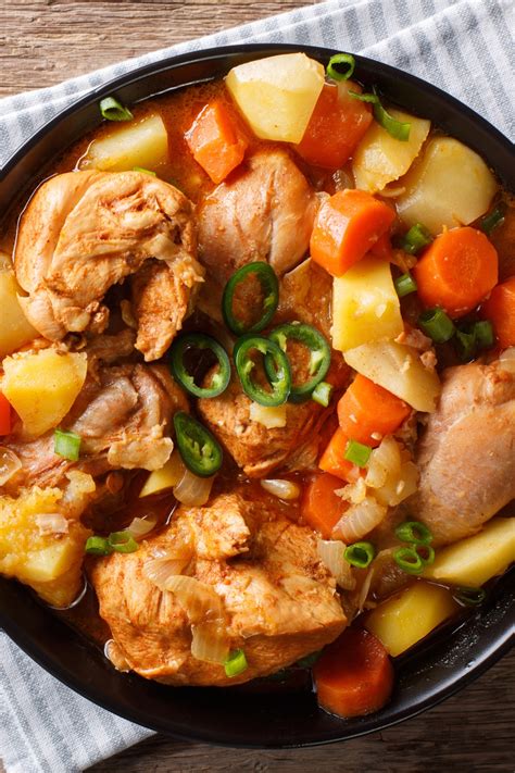 25-easy-chicken-and-potato-recipes-to-put-on-repeat image