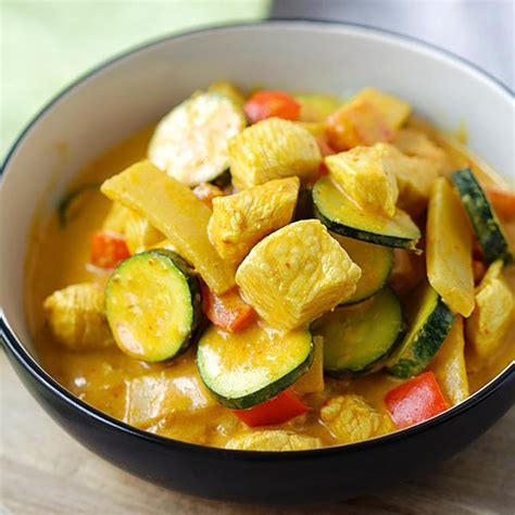 yellow-curry-in-creamy-curry-sauce-rasa-malaysia image