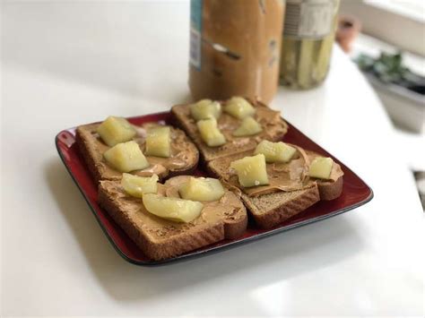 peanut-butter-and-pickle-sandwich-recipe-is-it-actually image
