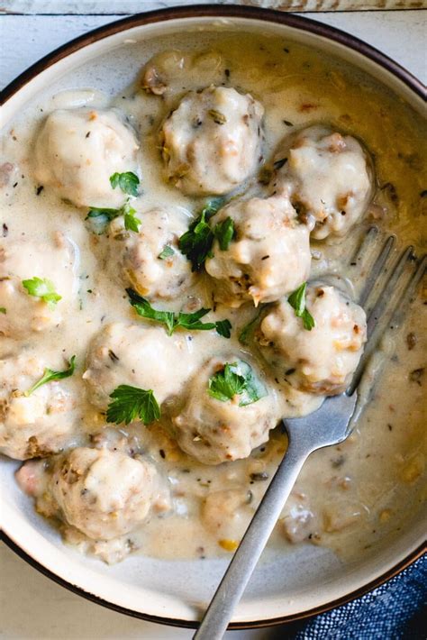 perfect-vegetarian-gravy-a-couple-cooks image