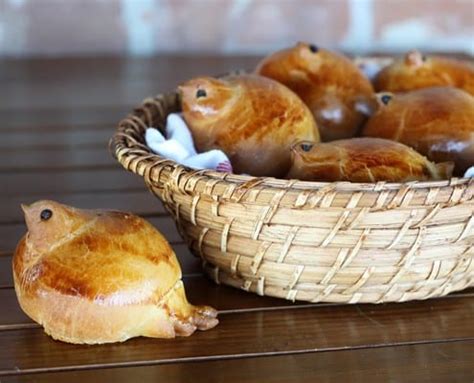 easter-baking-bird-shaped-bread-rolls-honest-cooking image