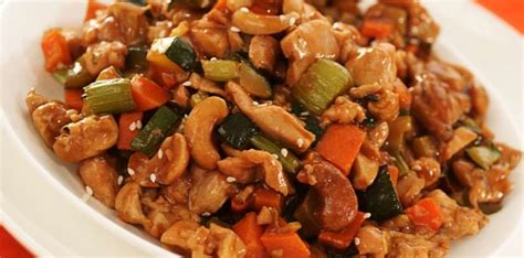 the-best-cashew-chicken-recipe-the-only image