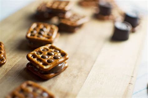 chocolate-caramel-pretzel-bites-little-figgy-food image