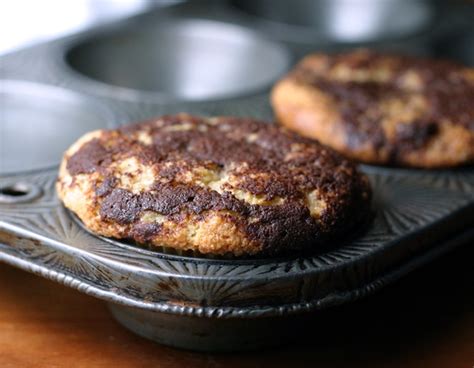 cinnamon-bun-muffins-almond-flour-comfy-belly image