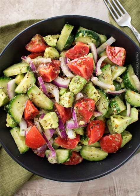 greek-inspired-tomato-and-avocado-salad-the-chunky image