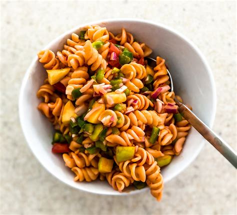 catalina-pasta-salad-lisa-g-cooks image