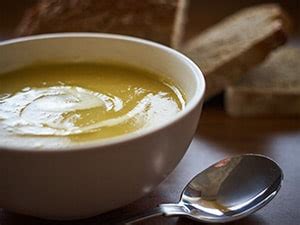 homemade-irish-vegetable-soup-recipe-retrobite image