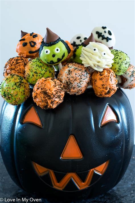 halloween-cake-pops-love-in-my-oven image