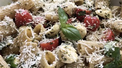 caprese-pasta-salad-100-days-of-real-food image