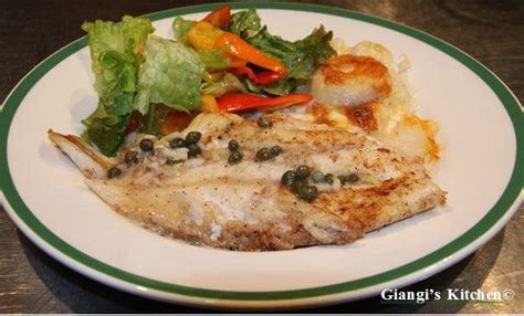 orange-roughy-with-capers-garlic-and-vermouth image