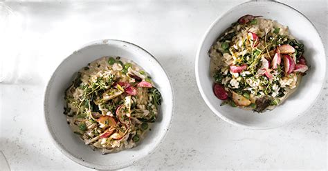 joanna-gainess-spring-vegetable-risotto-purewow image