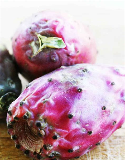 how-to-cut-and-prepare-prickly-pears-simply image