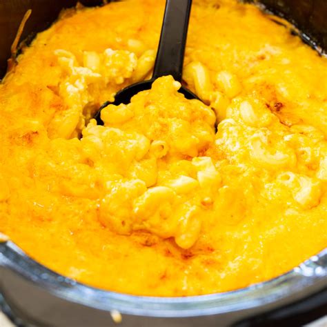trisha-yearwoods-slow-cooker-mac-and-cheese-spicy image