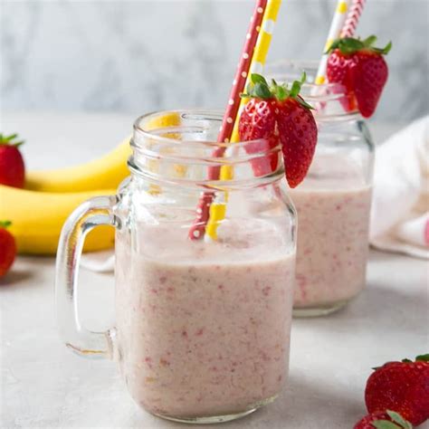 the-best-healthy-strawberry-banana-smoothie image