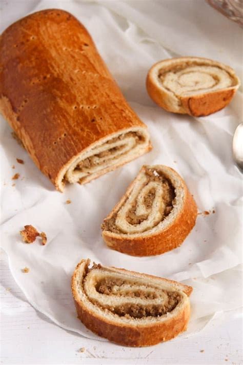 beigli-traditional-hungarian-nut-rolls-where-is-my image