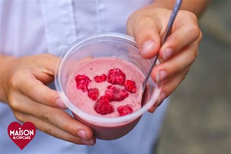 no-churn-raspberry-ice-cream-maison-cupcake image